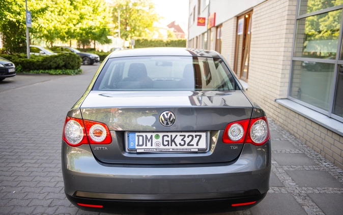 Volkswagen Jetta cena 21900 przebieg: 171000, rok produkcji 2009 z Szczecin małe 781